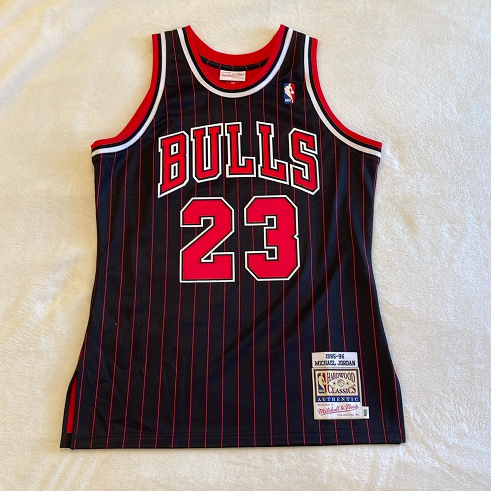Mitchell& Ness Michael Jordan Jersey
